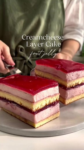 8.4K views · 128 reactions | Creamcheese Layer Cake | Làm Bánh Dễ Mà | Facebook