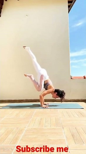 yoga crow variations #Sexy yoga#sexy girl yoga #shorts #subscribe