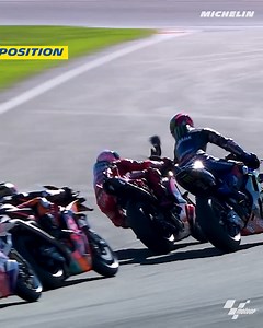 🇬🇧 Are you ready for the last dance? But before that, let's take a trip back in time to the incredible highlights of the 2022 #ValenciaGP🏁 Get the inside scoop on all things #MICHELINPower tires on this anticlockwise track! 🏍️🔥 Get our raceguide 👉 https://www.calameo.com/read/004272074075b63f7b303 🇫🇷 Êtes-vous prêt pour l'ultime course de la saison ? Mais avant cela, retour sur les meilleurs moments du GP de Valence 2022 🏁 Découvrez toutes les informations utiles au sujet des pneus #MIC