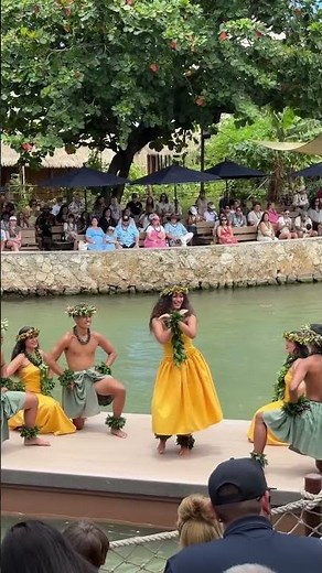 In Hawaiʻi hula exists in two main forms: hula kahiko, the ancient style, and hula ʻauana - modern