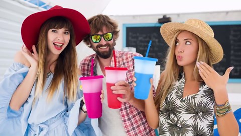 Color Changing Cups with Lids and Straws 12pcs, 24Oz - Reusable Cups with Lids in 12 Multicolors - Perfect for Cold Coffee, Smoothie etc.