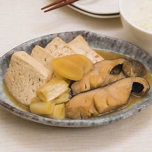 やさしい味わい♪ 銀だらと豆腐の煮付けのレシピ動画・作り方 | デリッシュキッチン