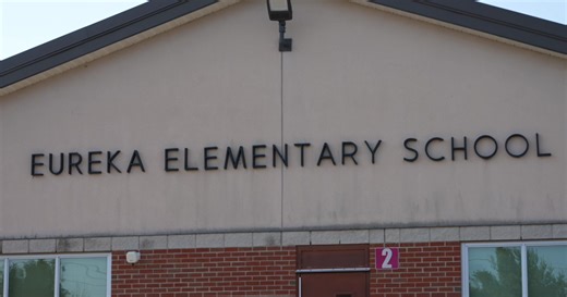 St. Johns school board votes to keep Eureka Elementary students in place by combining classes