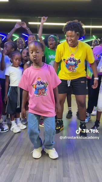 FEELINGS FIRST!!!! Did this make you smile?🥹💃🏽🔥 Catherine is just something else!!🩷🌟👏🏽 Dc @STARGYAL #askamasterclass #afrostarkidsacademy #afronitaaa #stargyal