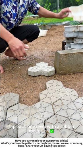 Paving a Yard with Homemade Cement Bricks – DIY Outdoor Floor 🧱🏡