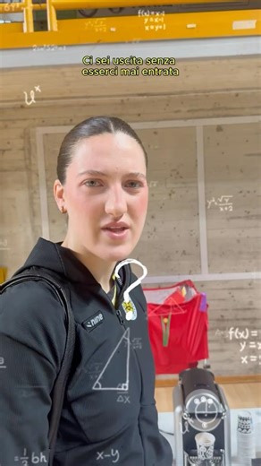 Lea 🤔 #forzaleonesse #volleyball #volley #pallavolo #brescia