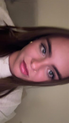 Creative Lipstain Application Techniques to Try