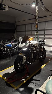 26 reactions | Yamaha - R6 2019 - new sprockets - new spark plugs - new chain - oil change #bikelife #bikeworkshop #mechanic #motowork #maintenance #reels #motosport #yamahar6 | Kimo Montoya | Facebook