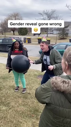 Yellow Gender Reveal Gone Wrong | Funny Simpsons Baby Shower Comedy