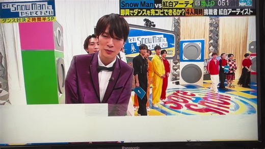 可愛いニコルのダンス対決と振り付け