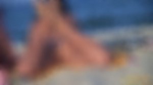 Shaved latina amateur pussy fuck at the beach — Видео от КИНО III