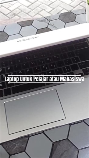 Di jual Laptop 2nd Hp ProBook mt22 Warna Silver Dengan Spesifikasi : 🖥️ Display : 14-inch 1920 x 1080 (60Hz) 💻 CPU : Intel Celeron 5205U @1.9GHz (2Cpus) ~ 1.9Ghz 💾 RAM : 8GB DDR 4 💾 Storage : NVME 256GB 👾 VGA : Intel UHD Graphics 4GB (Shared Memory) Sistem operasi : Windows 11 Pro 64bit 👉Kondisi laptop Masih Bagus, Mulus 👉Kelengkapan laptop charger ori 👉Harga murah dan bergaransi! 📦 Bonus Mouse Kabel MIKUSO 🔲 Office Aplikasi lainnya Ready... ✅ Berminat Bisa Langsung chat Atau Kunjungi 