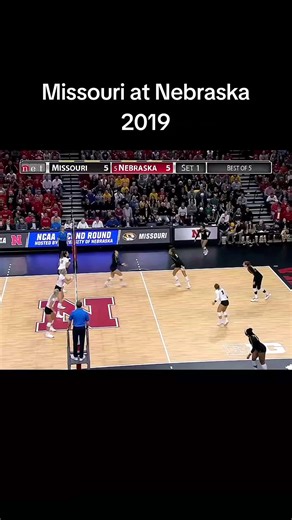 Missouri vs Nebraska Volleyball Highlights 2019