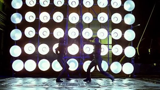 Blade.2.O.Caçador.de.Vampiros.2002.BDRip.XviD.Dual.Áudio-BGD