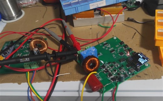 ACAC变换电路并联运行