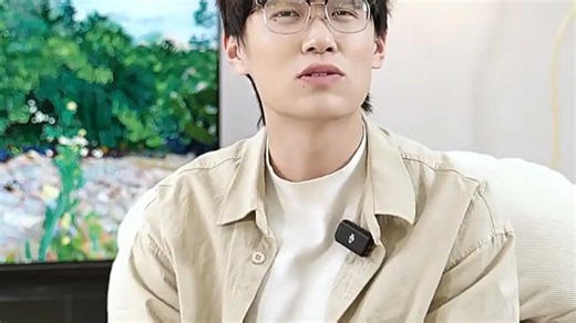 创维A5F Pro无广告观影更流畅，大屏沉浸体验升级，搭载AI画质引擎与杜比音效，居家影院级享受，观影娱乐畅快无干扰。