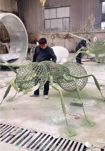 不锈钢蚂蚁雕塑艺术 #Art #sculptureart #ornaments #craftsman #艺术 #雕塑 #手艺人 #精品 #摆件 #居家好物