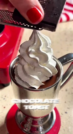 this simpsons hot chocolate is actually insane 😭