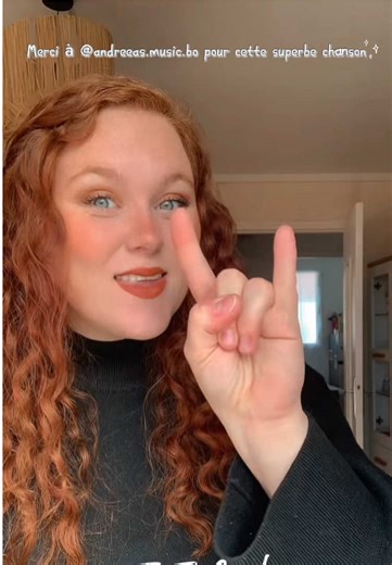 Chanson en langue des signes avec Andreea’s Music Box