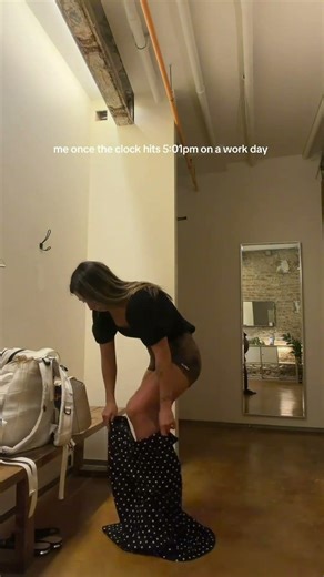 get me out of my work clothes ASAP #gym #gymgirl #9to5life #corporate