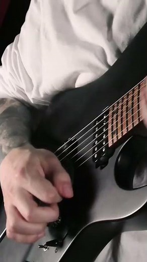 How it feels when you BREAK a guitar string...