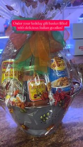 🎁✨ Give the taste of Italy this holiday season! Our festive gift baskets are packed with delicious Italian goodies—perfect for family, friends, or clients. Order yours today and make the holidays a little sweeter, one bite at a time. 🇮🇹❤️ Aversa Bakery—where every season is made sweeter, just for you. | Aversa's Italian Bakery