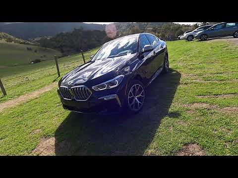 A Quick Look at the 2021 X6 M50i in Carbon Black