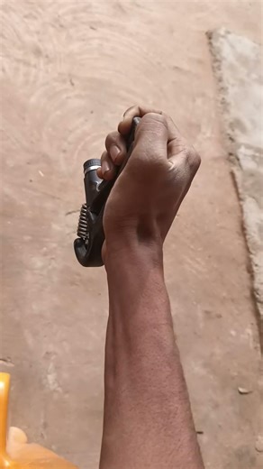 hand greeper for arm