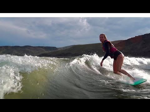 Wakesurf behind a competition Ski Boat