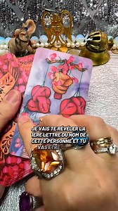 343K views · 8.6K reactions | #voyance ##transformation #tarot #guidancedujour #amesoeur #guidespirituel #meditation #tirage #cartomancienne #cartomancie #pourtoi #guidance #divination #amour #couple #france #viral | Chleotarot | Facebook