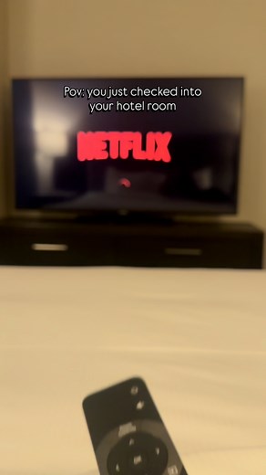 Cozy nights hit different when it’s room service Netflix 🛏️📺 | Hilton Vancouver Metrotown