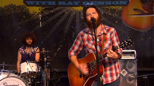 50 Best Country Songs About Wolves