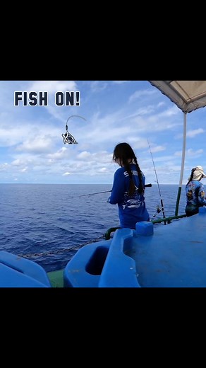 Boat : Jamalul Miri #ladyangler #jigging #fishing
