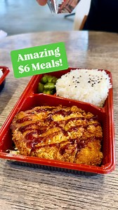 🍱 These $6 deals are amazing! ✨ 📍 Every Friday all @foodlandhi stores across Hawaii are filled with special $6 deals on food and groceries throughout the stores! These deals include bentos, mini plates, kalua pork bowls, select sushi and more! 🍣 In addition, every Foodland with a hot & cold food bar cuts the price in half for just $6 per pound! ⚖️ 🍽️ Check out your local Foodland every Friday for new $6 deals and follow @jananahawaii for more! ✨ #jananahawaii #foodland #food #foodie #delicio