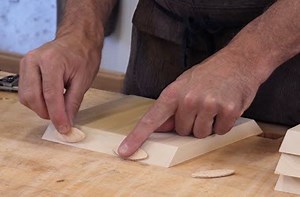 How to Join Carcase Miters with Biscuits Joints