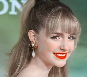 映画紹介の解説がまことに上手！ / 「悪い種子」のリメイク版。アメリカTV映画です。 - 美しいヒトと一杯のコーヒーを