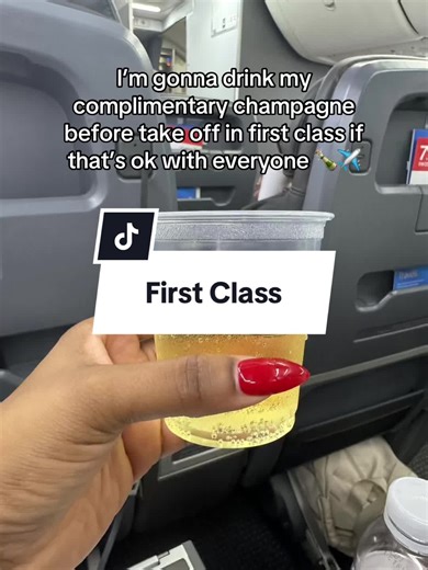 ✈️ The only thing I like about flying is the first class experience 👌🏾 #flyingfirstclass #firstclass #trendalert #relatable #travel