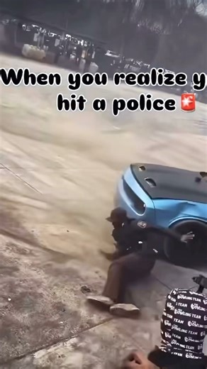 Hellcat Hits a Police in the Pit!! #hellcat #srtaddicts #srtoutlaw