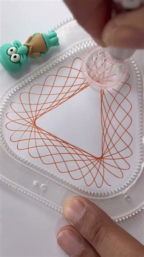 スピログラフ10分練習 📒 10-Minute Spirograph Practice 💫#shorts #spirograph