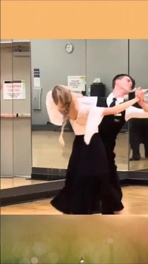 [Waltz] Telemark Telespin. Rolling Right Lunge.