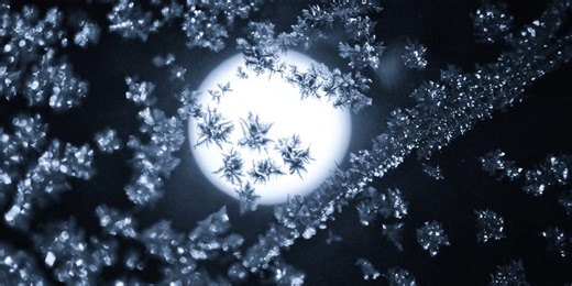 January's New Moon In Capricorn Is Here, And It Might Make You Reevaluate Everything