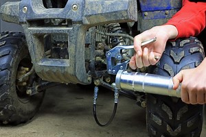 Squeeze Tube and Cartridge Filling