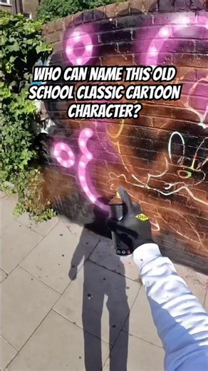 Satisfying Cartoon Street Art Painting!