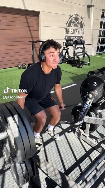 SPEED LOWER POWER (INTENSITY LOCKED) 🟢 Warm-Up (10–12 min) \t•\tBike → 5–6 min @ 55–60% effort (easy sweat) \t•\tAnkle rockers → 10/side \t•\t90/90 hips → 8/side \t•\tGlute bridge → 2×12 (bodyweight, controlled) \t•\tPogos → 2×15 (70% bounce, not max) ⸻ 🏋️ LIFT (POWER FOCUS) Trap Bar Deadlift \t•\t4 × 3 @ 80–85% 1RM \t•\tBar speed: FAST (intent > grind) \t•\tRest: 2–3 min 👉 If bar slows down → weight is too heavy ⸻ Bulgarian Split Squat \t•\t3 × 5 / leg @ 65–70% effort \t•\t(Challenging but s