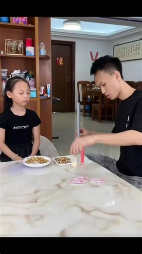 Hilarious Chinese Comedy Moments You Can't Miss!