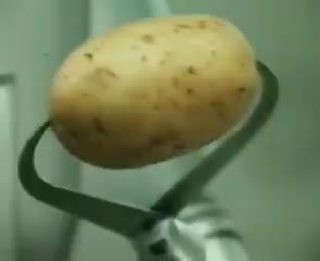 🥔🥔🥔🥔 Our Spuds are no Duds🥔🥔🥔🥔🥔 Only Lanky folk would find this TV commercial distasteful. Here at the Tram we believe Spuds should be served unadulterated and in their natural form. Never mind for Mash get Smash it’s…… “Our Spuds are no Duds” Serving and cooking locally grown Spuds since 1955. Back on the Flaggers Wednesday at 10.30am Come and say hello | SpudBros