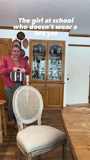 When to Start Wearing a Bra: Common Ages for Girls