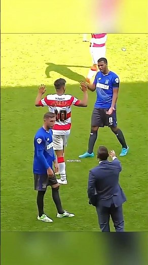 An incredible moment of fair play! 🤯