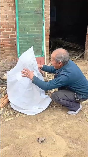 He Created a Dummy to Escape His Wife!