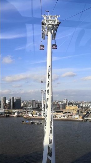 The Cable Car was SHAKING in the air! IFS Cloud Cable Car, The O2, London Cable Car